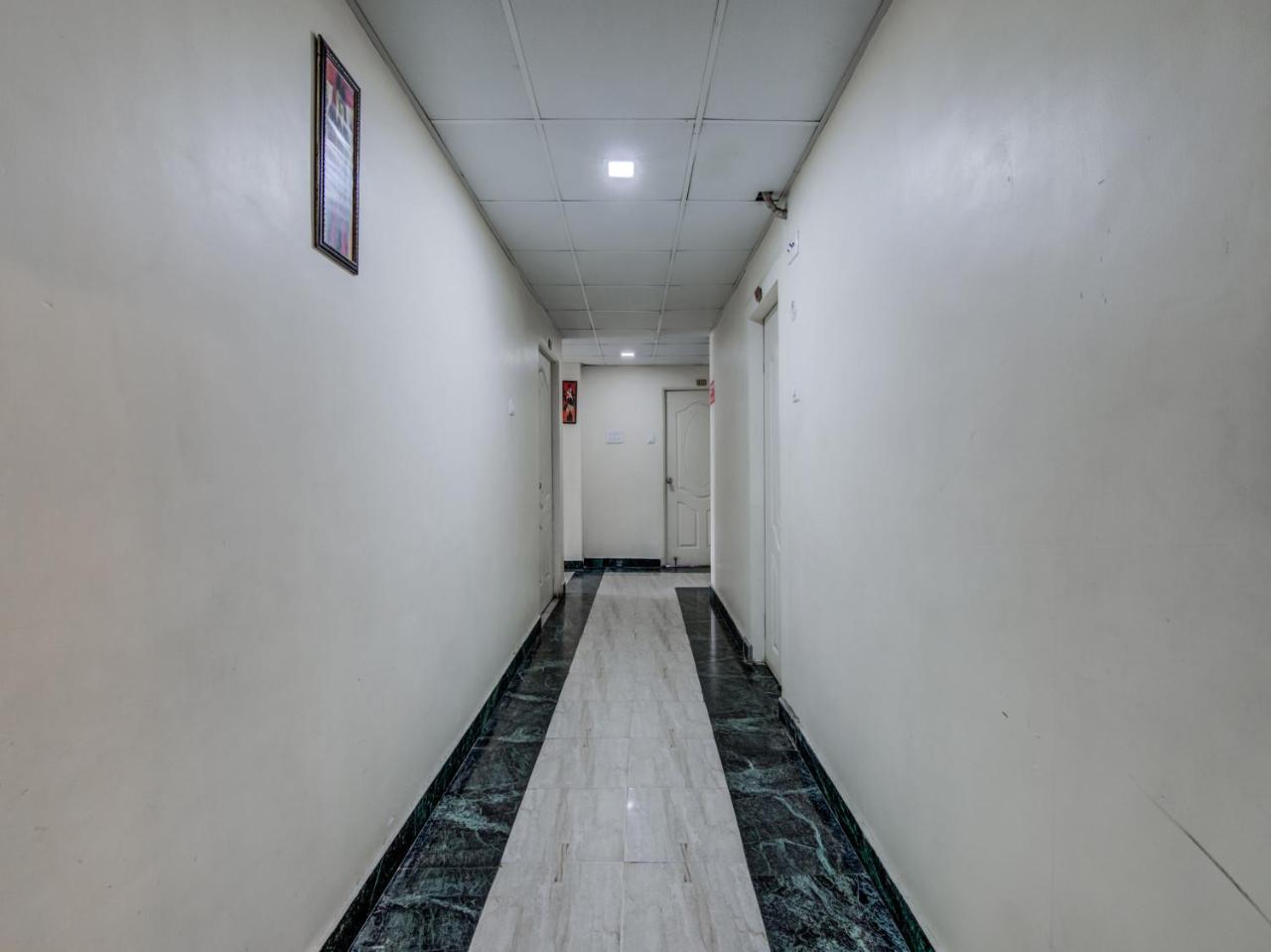 Oyo 18873 Hotel Comfort Deoghar Exteriör bild